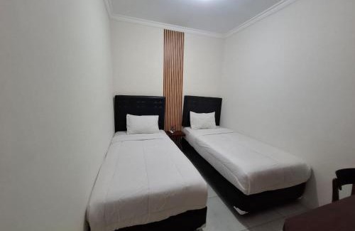 Nganjuk Hotel | Omah Pandhoek Hotel Alun-Alun Nganjuk by Sajiwa