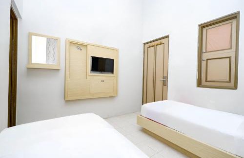 Nganjuk Hotel | Omah Pandhoek Hotel Alun-Alun Nganjuk by Sajiwa