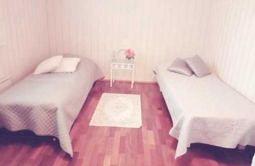 Vanhahovi House | Omakotitalo keskustassa