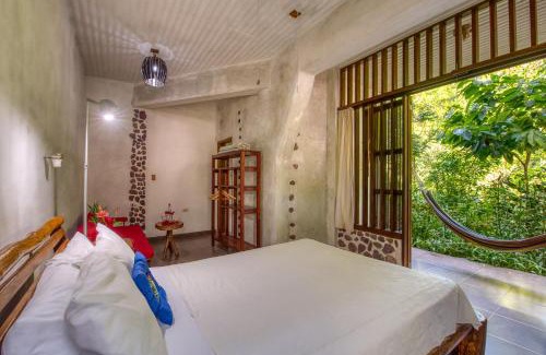 Corozal Cabin | Omega Tours Eco-Jungle Lodge