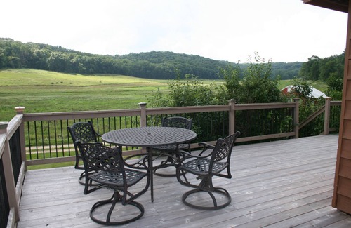 Wyoming Cottage | On 278 pristine acres, 1 acre fishpond, close to all Spring Green attractions!