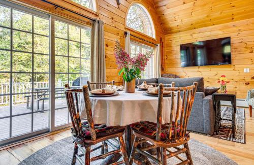 Farmington House | On Baxter Lake Wooded Retreat Near Trails