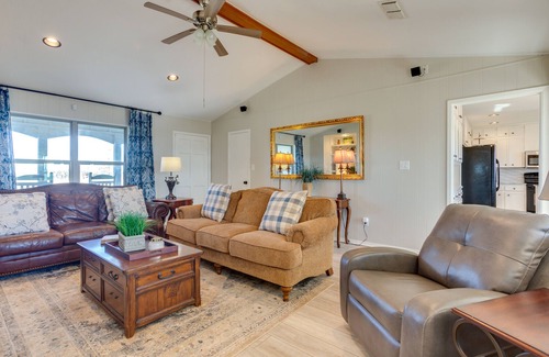 Gober House | On-Site Lake Access + Fire Pit: Bonham Home!