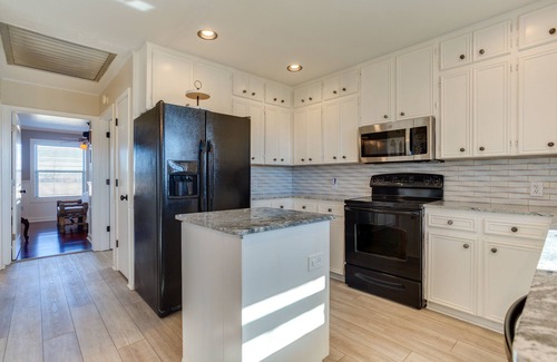 Gober House | On-Site Lake Access + Fire Pit: Bonham Home!