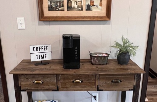 Eagle River Cabin | On the Eagle River Chain, Pier Slip, Kayaks, Wi-fi, AC, On Snowmobile Trail