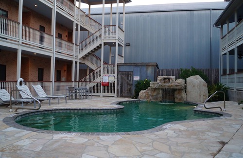 Gruene Condo | On the Guadalupe! Stone’s Throw to Gruene Hall! Price drop alert!