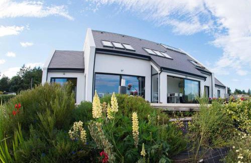 Ballymacarthur Bed & Breakfast | On the Rocks B&B