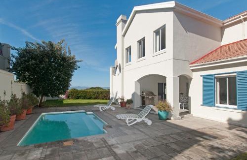 Westcliff Villa | On The Rocks