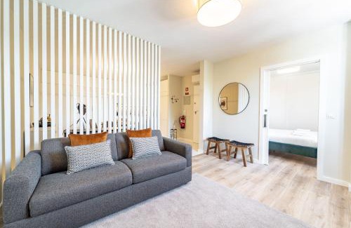 Old Town Apartment | On The Square Flat - City Center by House and People