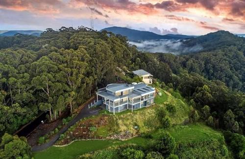 Korora Apartment | ON TOP Of THE WORLD Garden Studio