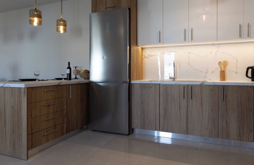 Kokkini Chani House | Onar Seaside ExperiencenIdeal Apartment for a Seaside Getaway