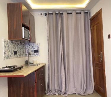 Cape Coast House | One Aquarium Inn