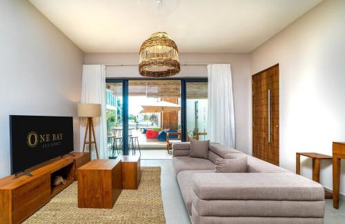Pereybere Apartment | One Bay Residence Modern Contemporary Apartment Flat 4