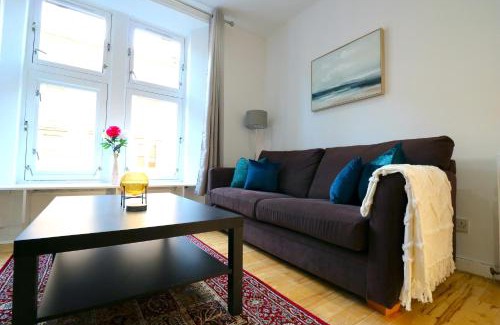 Kelvinbridge Apartment | One Bed Holiday Home in Glasgow