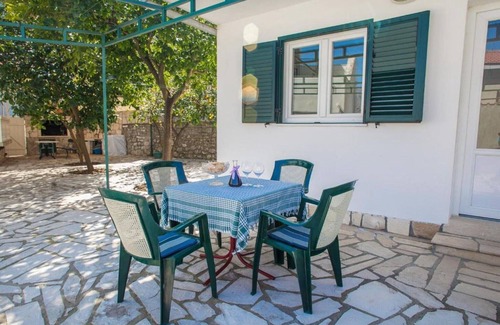 Kotor Municipality Apartment | One Bedroom Apartment with Garden 3