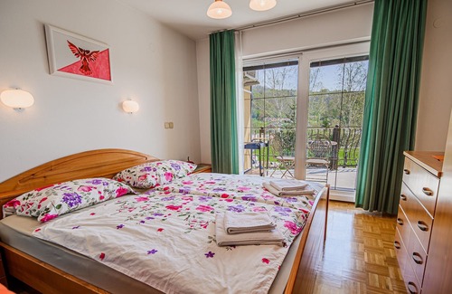 Podcetrtek Apartment | One bedroom apartment with terrace