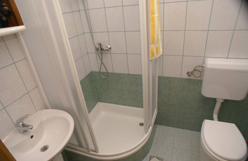 Bratus Apartment | One bedroom apartment with terrace and sea view Bratuš, Makarska (A-2627-b)