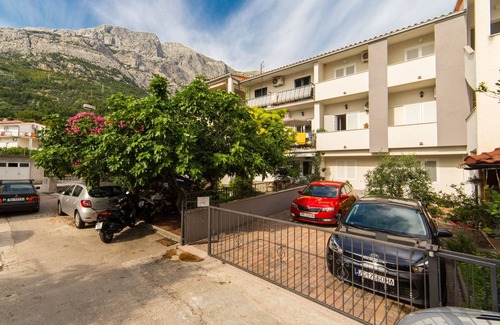 Baska Voda Apartment | One bedroom apartment with terrace Baška Voda, Makarska (A-6707-b)