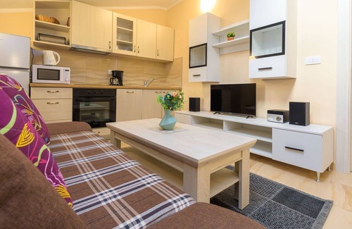 Pican Other | One-bedroom apartment A3 with shared pool in Central Istria