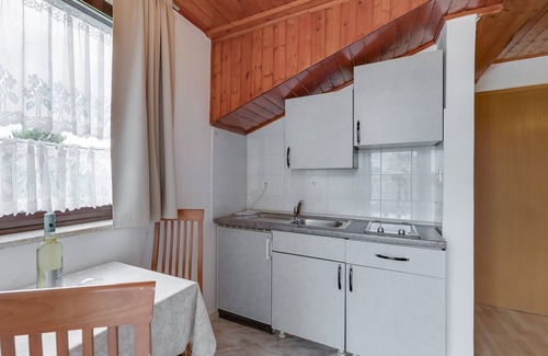 Brulo Apartment | One-Bedroom Apartment Dado IV with Balcony