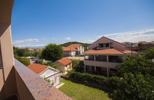 Kukljica Apartment | One bedroom apartment with balcony Kukljica, Ugljan (A-8253-e)