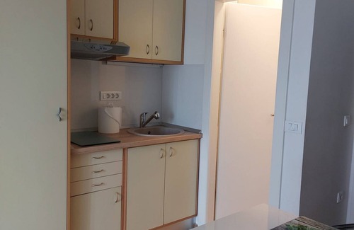 Dugis Apartment | One bedroom apartment with balcony and sea view Makarska (A-23153-a)
