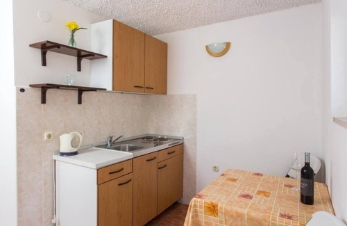 Orebic Apartment | One bedroom apartment near beach Dingač - Borak, Pelješac (A-18060-b)