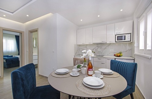 Promajna Apartment | One bedroom apartment with terrace Promajna, Makarska (A-21102-g)