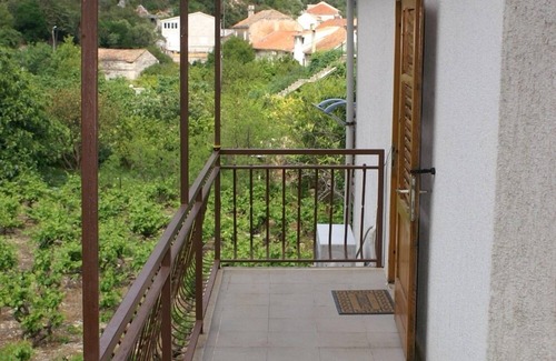 Trstenik Apartment | One bedroom apartment with balcony Trstenik, Pelješac (A-4512-a)