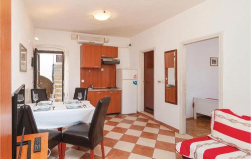 Pucisca Apartment | One-Bedroom Apartment In Pucisca