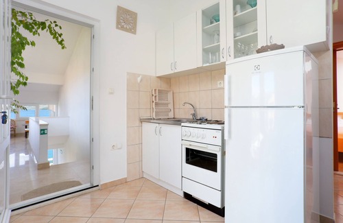 Poljica Apartment | One bedroom apartment near beach Poljica, Trogir (A-21178-a)