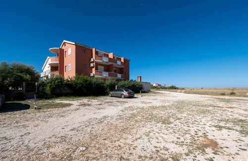 Razanac Apartment | One bedroom apartment near beach Ražanac, Zadar (A-5766-c)