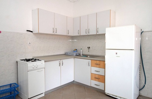 Gdinj Apartment | One bedroom apartment near beach Cove Pobij, Hvar (A-8702-d)