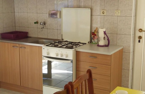 Gdinj Apartment | One bedroom apartment near beach Cove Skozanje, Hvar (A-14899-b)