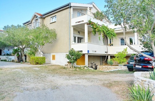 Vrsi Apartment | One bedroom apartment near beach Vrsi - Mulo, Zadar (A-12519-c)