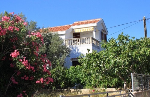 Zdrelac Apartment | One bedroom apartment with terrace and sea view Ždrelac, Pašman (A-697-b)