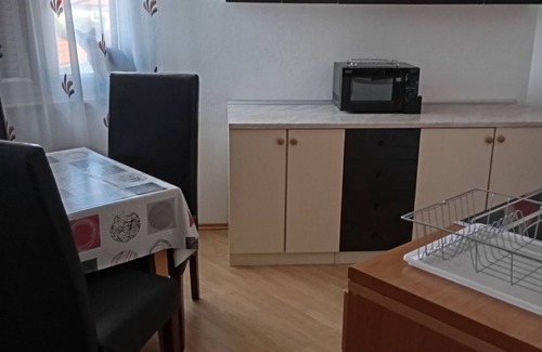 Liznjan Apartment | One bedroom apartment with balcony and sea view Ližnjan, Medulin (A-11152-a)