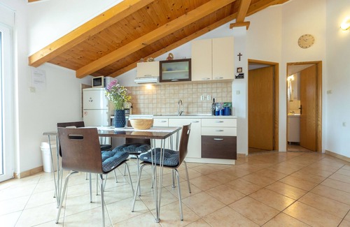 Razanac Apartment | One bedroom apartment with balcony Ražanac, Zadar (A-5885-b)