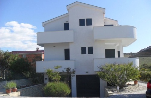 Ljubac Apartment | One bedroom apartment with terrace and sea view Ljubač, Zadar (A-14593-d)