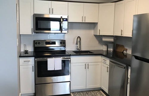 Sarnia Condo | ONE BEDROOM CONDO with Amazing View of the St.Clair River