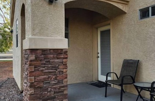 Queen Creek House | One bedroom detached guest house