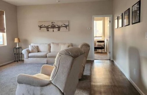 Queen Creek House | One bedroom detached guest house