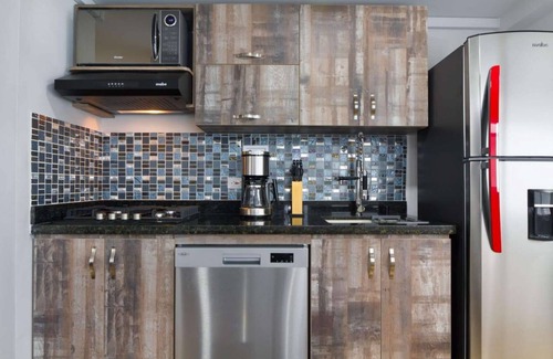 Medellin Apartment | One BEDROOM HOT TUB AC SECURITY