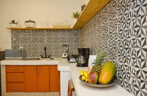 Granada House | One-bedroom Suite - 5min to La Calzada + 30MB wifi