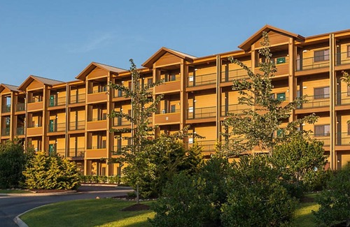 Gatlinburg Resort | One Bedroom Villa, Gatlinburg Mountain Loft Resort 2361377