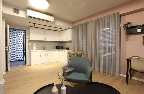 Tel Aviv Apartment | One BR Apt TLV TAU by SeaNRent