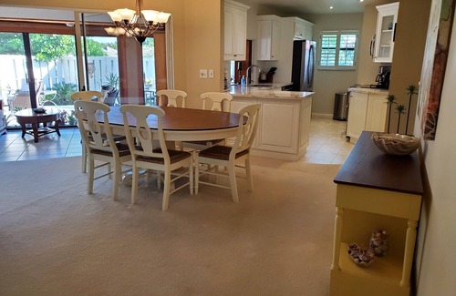 Bella Vista House | One floor 3/2 walk to beach