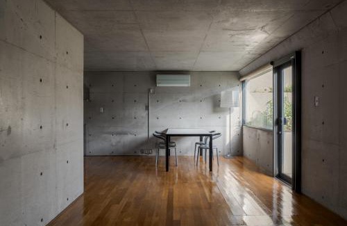 Ikoma Apartment | One Floor Designed by Architect Tadao Ando