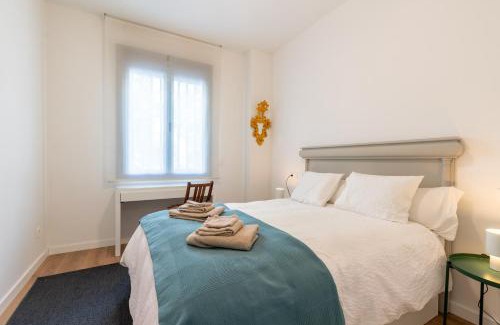 Ciudad Universitaria Apartment | One&Lux Virgen del Valle - Apartamento triple con piscina