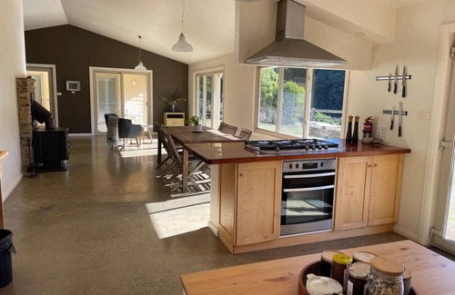 Mole Creek House | One Mile Bridge Off Grid Stay